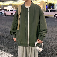 墨绿色