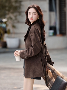 复古咖啡色鹿皮绒外套女2025秋冬新款系带收腰显瘦流行巨好看大衣图片