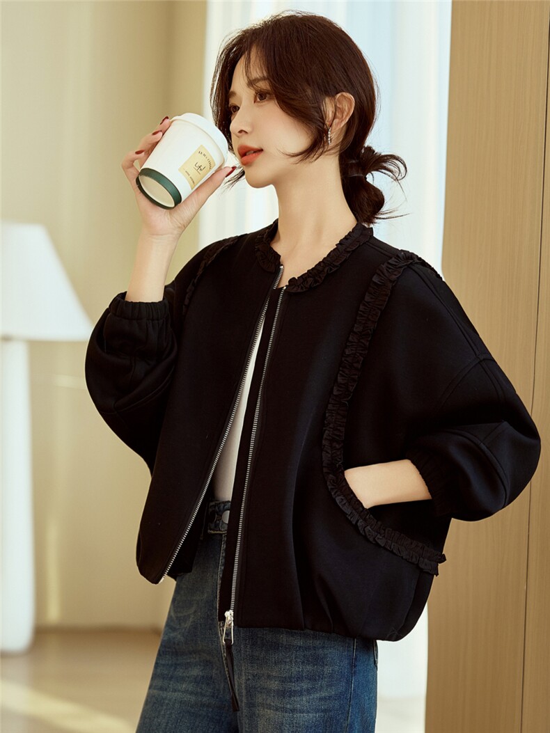 黑色圆领卫衣外套女2026春装新款木耳边显瘦夹克短款开衫休闲上衣,女装短外套,梦懿尔