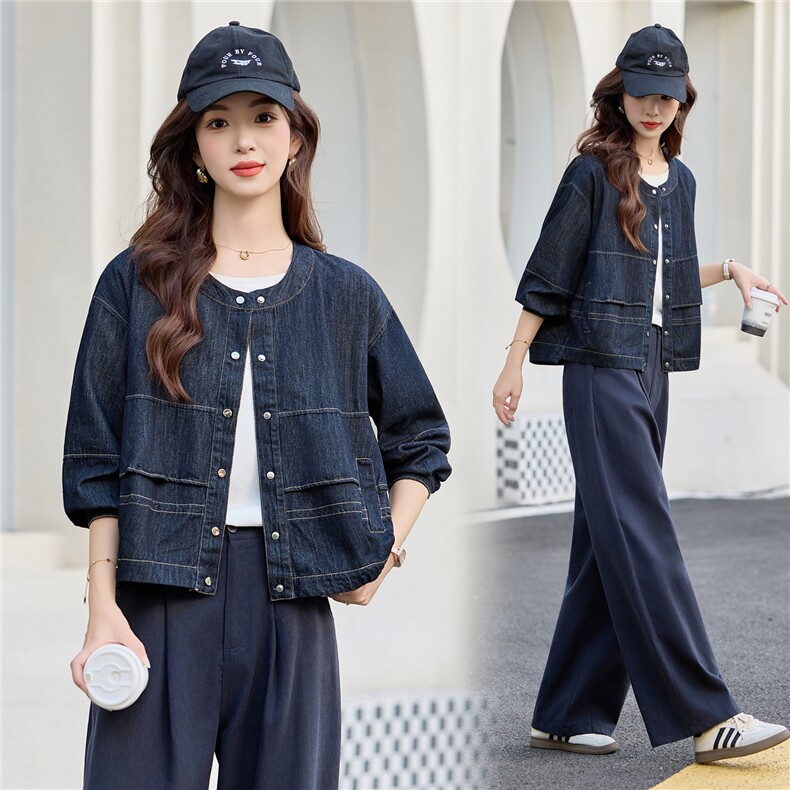 2025秋装新款潮流设计感圆领宽松牛仔外套，女装牛仔外套，依路服饰