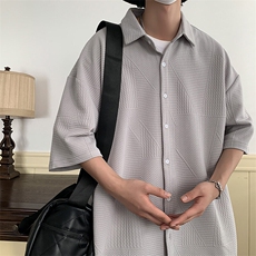浅灰色