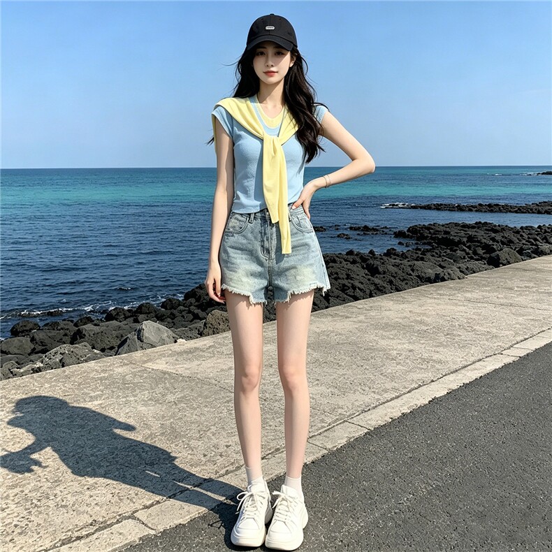 时尚穿搭套装女夏修身显瘦V领系带披肩假两件上衣牛仔短裤两件套,女装套装/套裙,江南