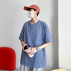 蓝色