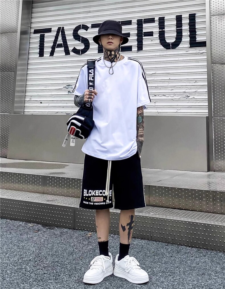 抖音得物高品质二开240克宽松纯棉美式潮牌三条杠织带短袖T恤,男装T恤,电商A486-1
