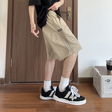 卡其色