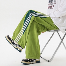 绿色