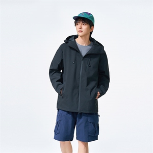 新款男女高品质户外登山服青少年学生冲锋衣夹克外套HS6607图片
