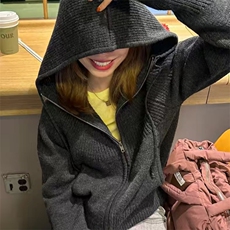 2025年秋季新款纯色帽抽绳开衫时尚百搭，女装针织衫/毛衣，旭驰羊绒