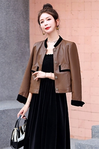 时尚休闲女2024年春秋新款洋气减龄气质小个子皮衣短裤图片