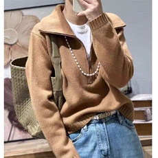 卡其色