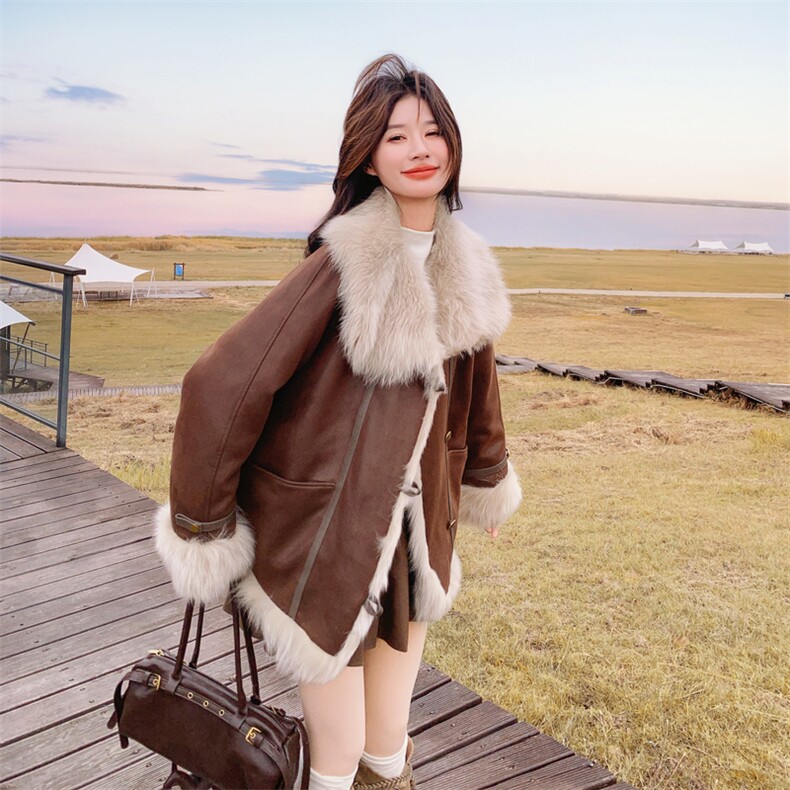 咖色美拉德穿搭复古毛绒拼接外套女2025冬季新款加厚保暖皮毛一体,女装棉衣/棉服,2B188