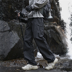 藏青色