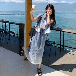 渐变蓝色翻领马甲半身裙套装2025新款女初夏巨好看独特别致两件套图片