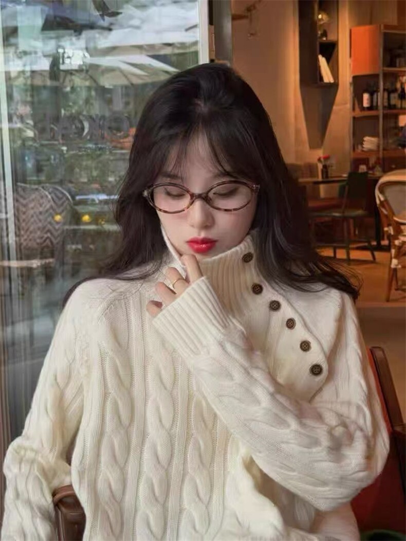 2025年秋季新款斜扣麻花高领时尚休闲，女装针织衫/毛衣，悦玛羊绒