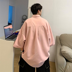 装饰项链粉色短袖衬衫男夏季设计感高级潮牌痞帅大码oversize衬衣，男装衬衫，电商A022