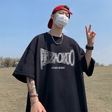 黑色