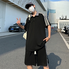 黑色