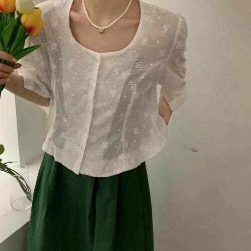 别致的刺绣上衣配复古绿半裙，女装半身裙，roobora
