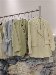 春装新款西装外套图片