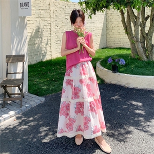 玫粉色短袖撞色碎花半身裙两件套女2025夏季新款休闲显瘦时尚套装图片