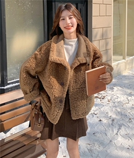 美拉德两面穿短款皮毛一体上衣女冬复古麂皮绒羊羔毛外套，女装羊羔毛/颗粒绒，浙宝220A