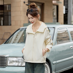 时尚休闲连帽外套女2025秋装新款小个子宽松短款派克风衣夹克上衣图片