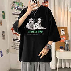 黑色