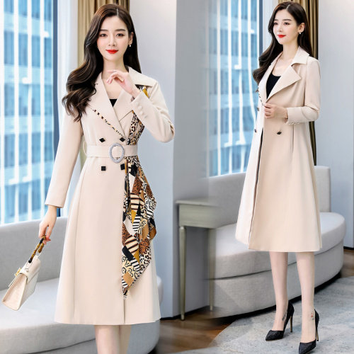 外贸出口尾单大牌剪标女尾货撤柜商场牛货气质翻领收腰风衣配丝巾，女装风衣，时尚俏佳人