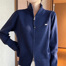 藏蓝色