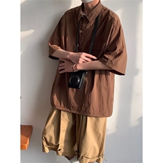 咖啡色