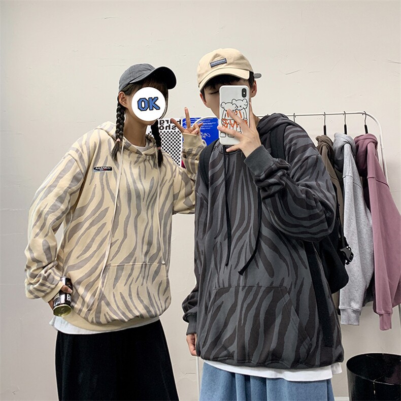 703-W216-P60 秋季动物纹斑马条纹休闲套头卫衣绣花情侣图片