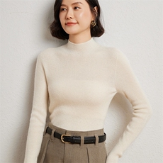 奶白色