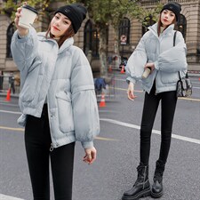 蓝灰色