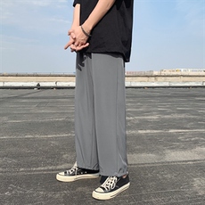 浅灰色