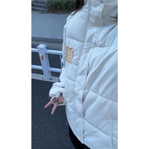特批70  冬季小熊刺绣印花宽松加厚连帽保暖校园情侣外套MY0069图片