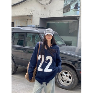MM104-P68秋冬运动风撞色字母v领破边宽松百搭毛衣女气质毛针织衫图片