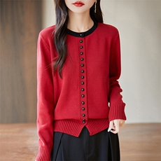 2025简约时尚黑扣子开衫黑领口针织衫百搭，女装针织衫/毛衣，长今羊