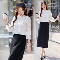 BAO现货2026春季新款时尚气质优雅立体织花减龄显瘦长袖百搭衬衣，女装衬衫，时尚俏佳人