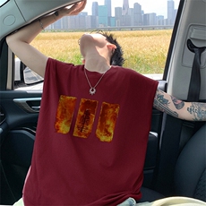 酒红色