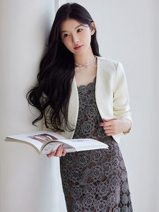 开春外套女短款上衣2025新优雅气质小披肩配裙子外搭开衫提花坎肩图片