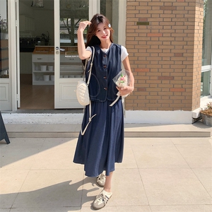 松弛感休闲牛仔马甲套装裙女夏2025新款韩系chic显瘦半身裙两件套图片