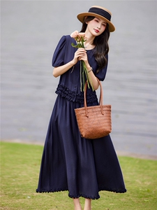 现货2026年夏季休闲风修身剪裁宽松型女通用型两件套轻薄透气图片