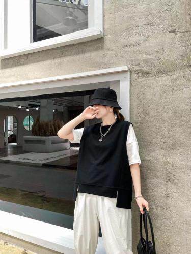 现货黑白两色马甲，女装马夹，琼卿格