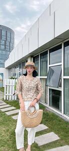 纯苎连衣裙小衫裤子裙子衬衣
时尚风
风淑女风休闲风图片