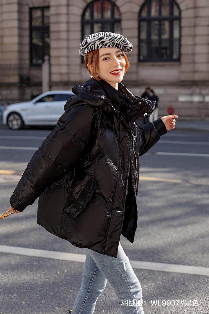 2021款冬季新品韩版时尚潮流短款羽绒服现货供应，女装羽绒服，婉伦