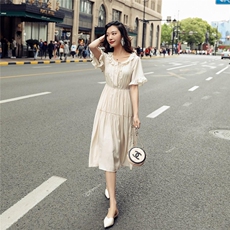 潮流舒适时尚圆领连衣裙纯色2021年夏季大摆型中长款，女装连衣裙，辉之琳