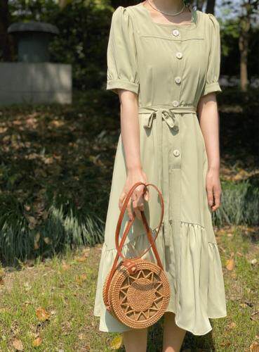 抽绉下摆连衣裙，女装连衣裙，Must Bloom绽放