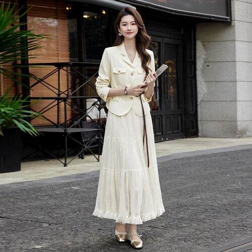 现货2026年春季新款女气质时尚潮流小外套上衣半身裙连衣裙套装，女装套装/套裙，奋斗女王