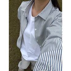 蓝色