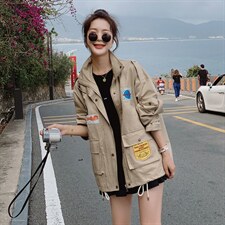 韩版卡其色外套女2025春季新款高级感网红炸街宽松休闲小个子上衣，女装短外套，帛香坊